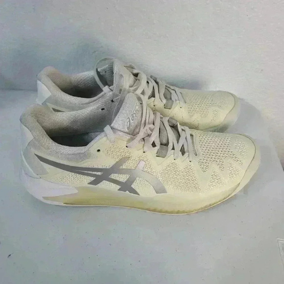 Size 8.5 Women’s ASICS GEL Resolution 8 Cream Pure Silver 2021 - Picture 1 of 9